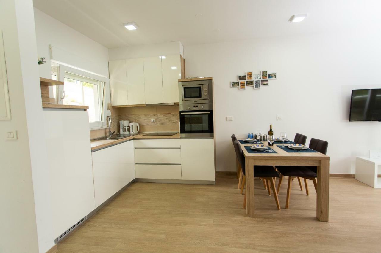 Vila Sara With Sea View And Private Heated Pool *