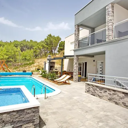 Villa Sara With Sea View And Private Heated Pool Omis Exterior photo