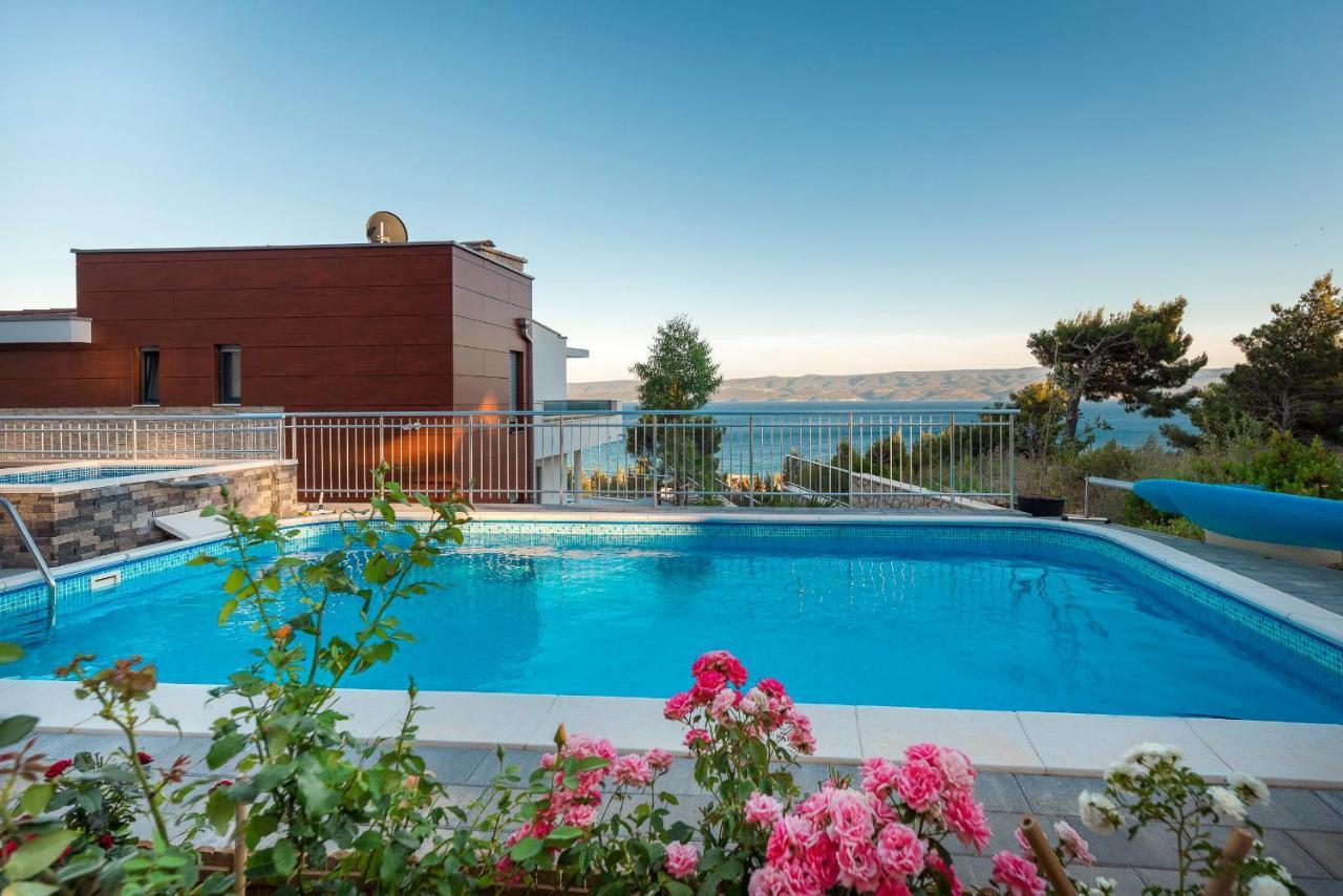 Villa Sara With Sea View And Private Heated Pool