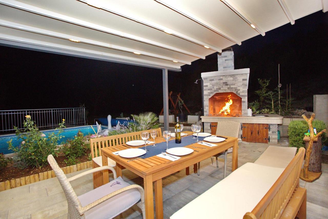Sara With Sea View And Private Heated Pool * Omis