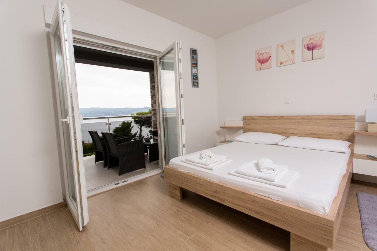 Sara With Sea View And Private Heated Pool