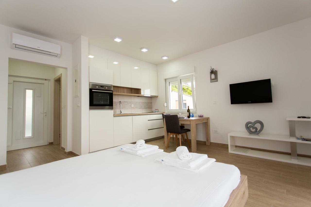 Villa Sara With Sea View And Private Heated Pool *