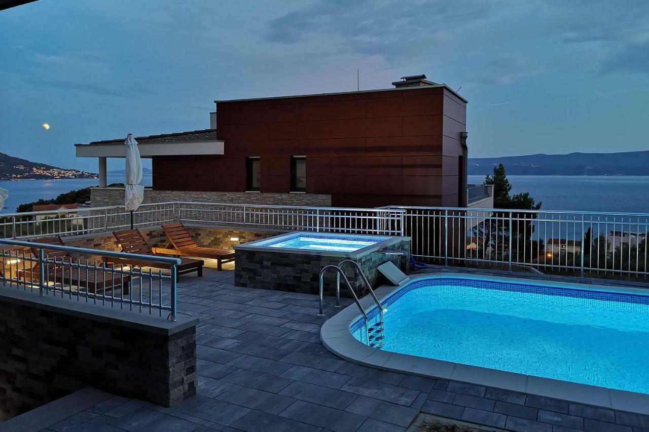 Villa Sara With Sea View And Private Heated Pool *