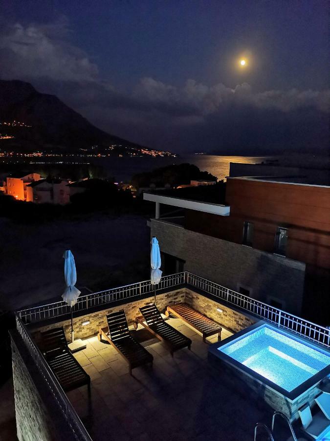 Sara With Sea View And Private Heated Pool Villa